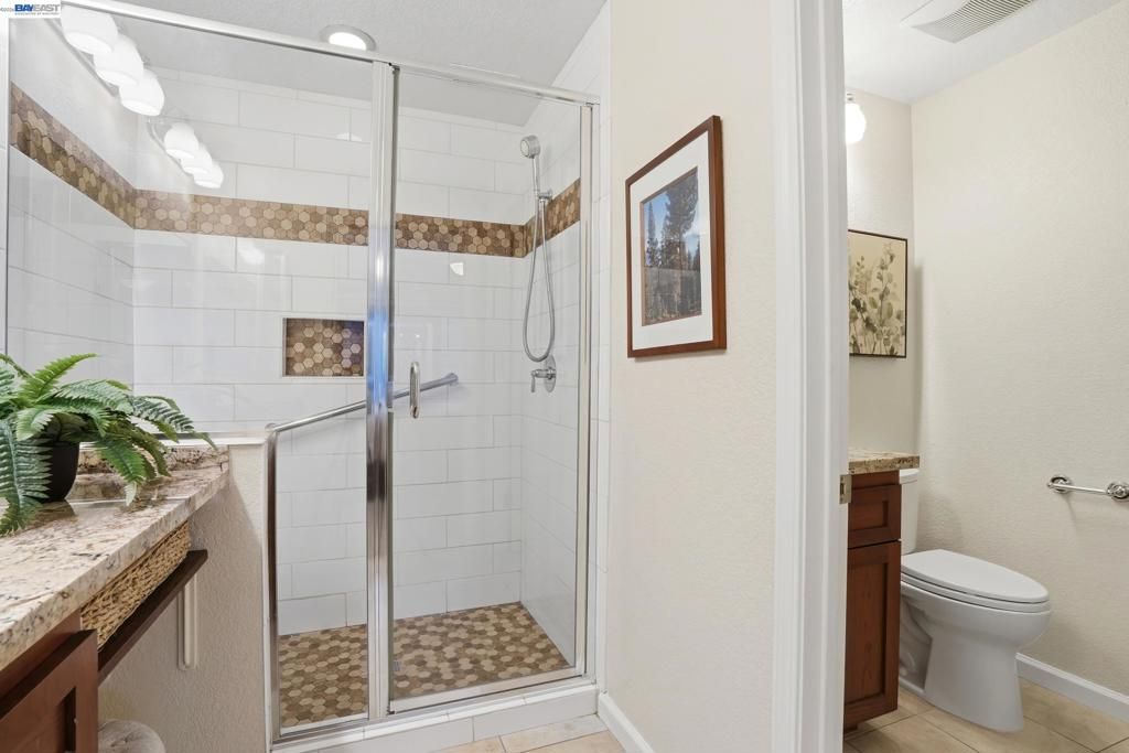 Image 13 of property listing at 1825 Crestline Rd, Pleasanton, CA 94566