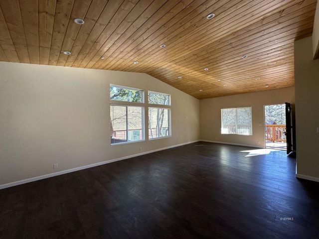 52810 Sugar Pine, Idyllwild, CA 92549