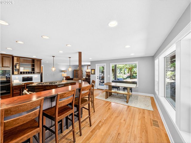 10045 Sw ALSEA Ct, Tualatin, OR 97062