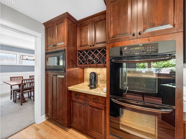 10045 Sw ALSEA Ct, Tualatin, OR 97062