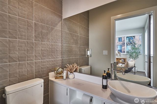 7988 170th Ave NE (Homesite #14), Redmond, WA 98052