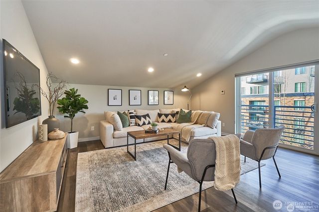 7988 170th Ave NE (Homesite #14), Redmond, WA 98052