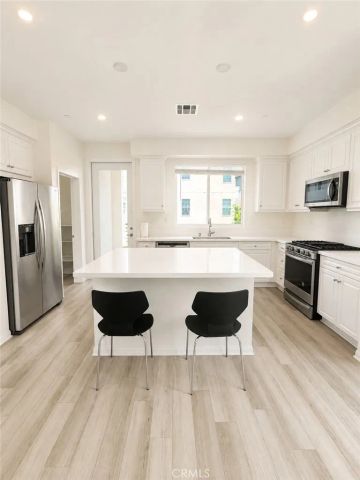 211 Steely, Irvine, CA 92614