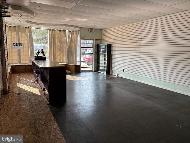 301 BROAD S, Woodbury, NJ 08096