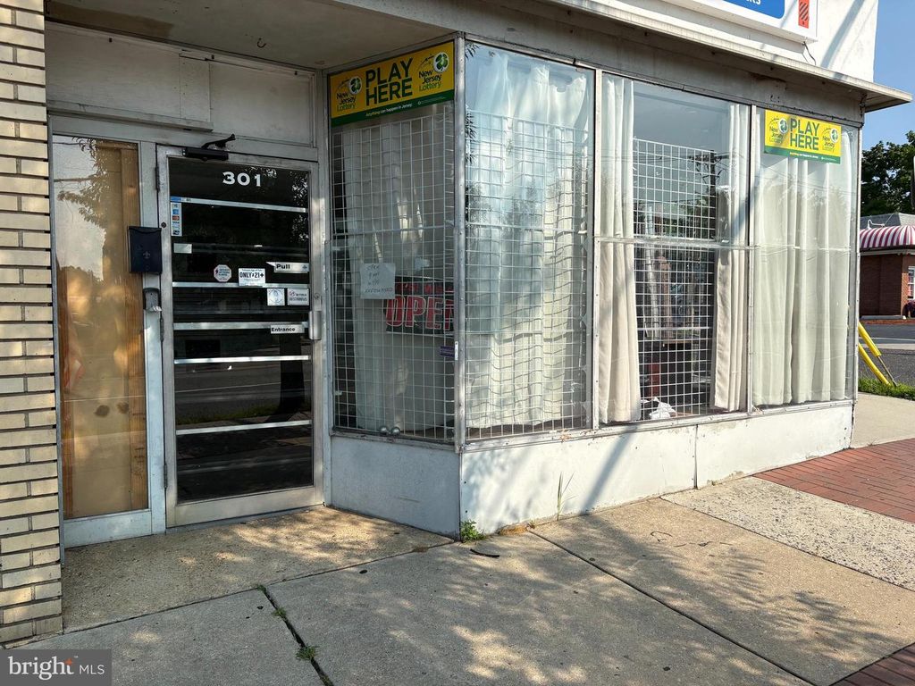 301 BROAD S, Woodbury, NJ 08096