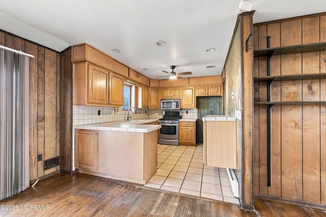 245 Pine Drive, Bayville, NJ 08721