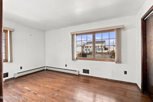 245 Pine Drive, Bayville, NJ 08721