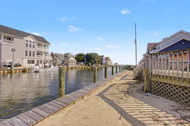 245 Pine Drive, Bayville, NJ 08721