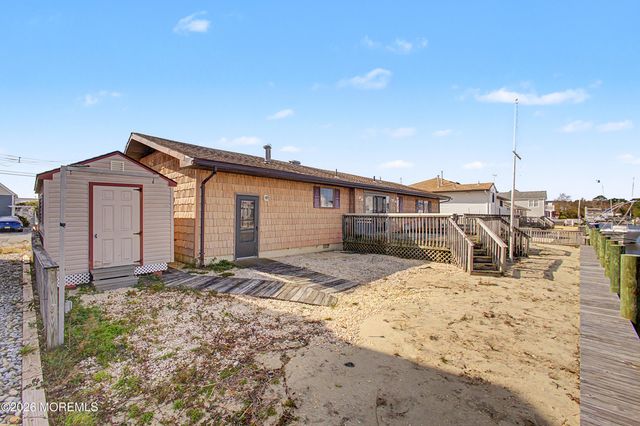 245 Pine Drive, Bayville, NJ 08721