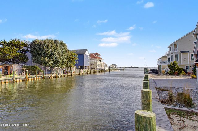 245 Pine Drive, Bayville, NJ 08721