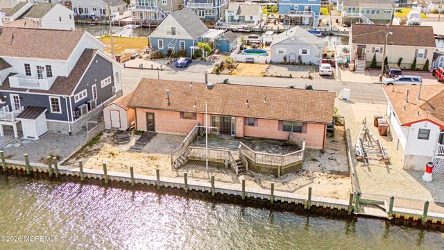 245 Pine Drive, Bayville, NJ 08721