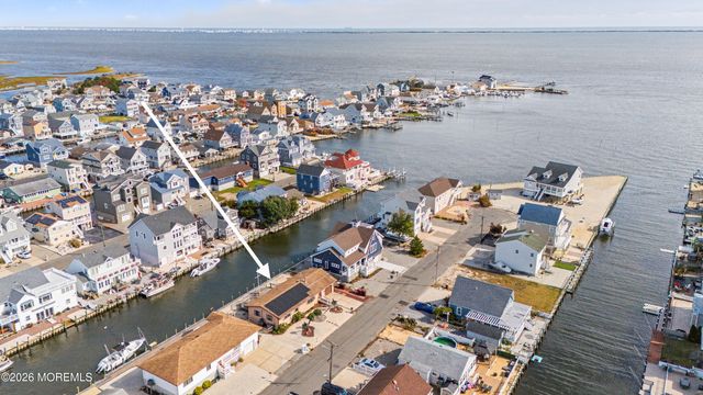 245 Pine Drive, Bayville, NJ 08721