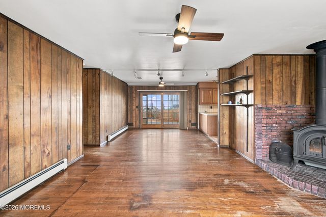 245 Pine Drive, Bayville, NJ 08721