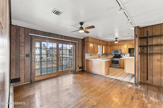 245 Pine Drive, Bayville, NJ 08721