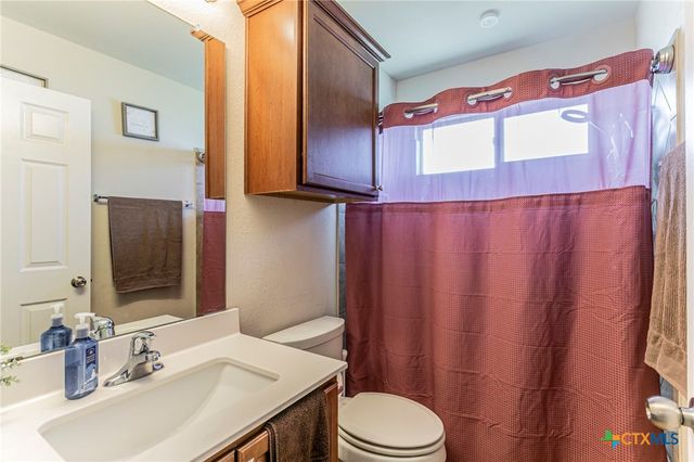 1203 Emerald Gate Drive, Temple, TX 76502