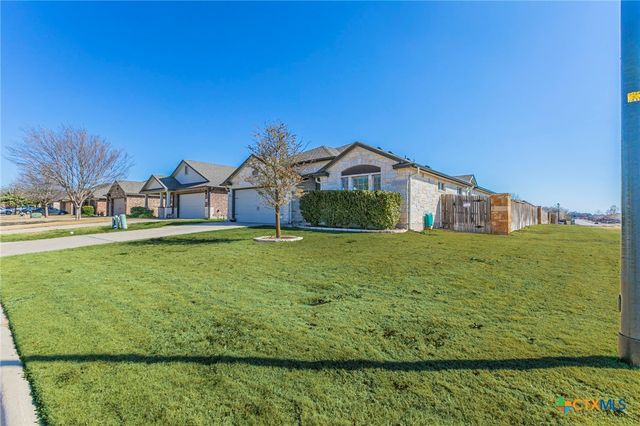 1203 Emerald Gate Drive, Temple, TX 76502