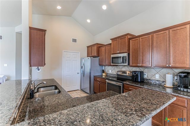 1203 Emerald Gate Drive, Temple, TX 76502