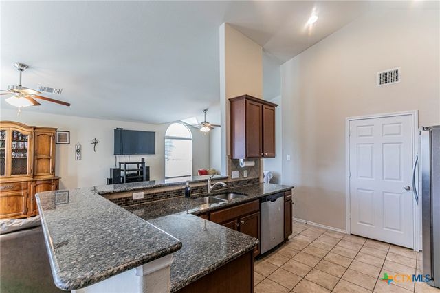 1203 Emerald Gate Drive, Temple, TX 76502