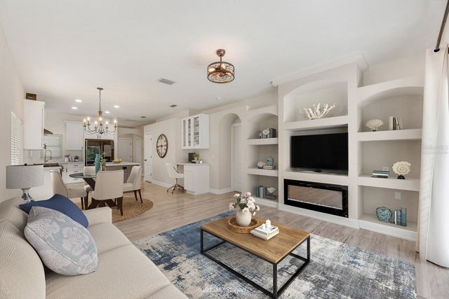 6116 SKYLARKCREST DRIVE, Lithia, FL 33547