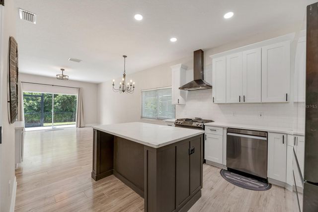 6116 SKYLARKCREST DRIVE, Lithia, FL 33547