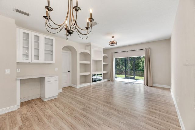 6116 SKYLARKCREST DRIVE, Lithia, FL 33547