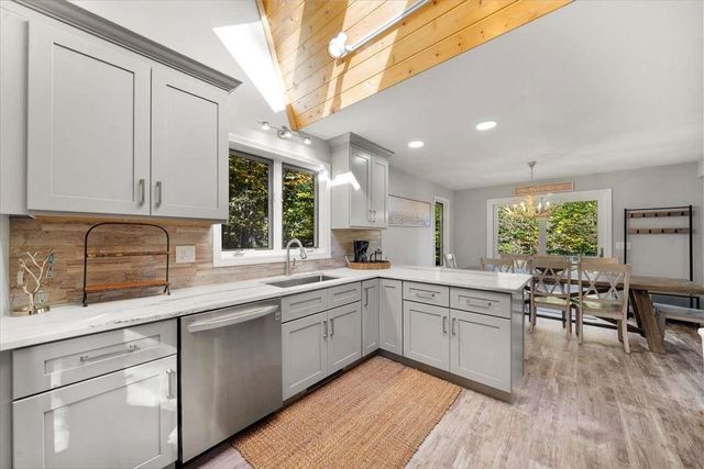 22 Sylvan Ridge Road, Winhall, VT 05340