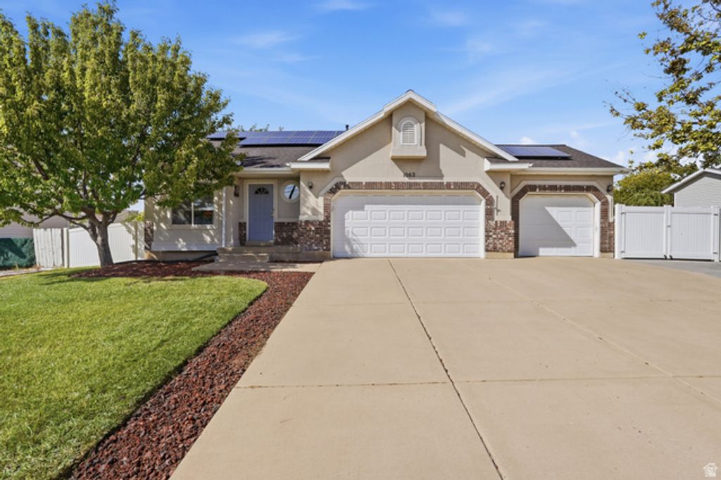 1062 W 200 S, Clearfield, UT 84015 — exterior