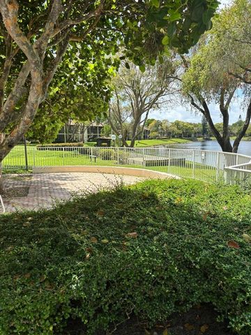 1969 SW 15th Street 93, Deerfield Beach, FL 33442