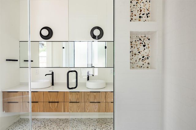 2114 Lawnmont Ave, Austin, TX 78756