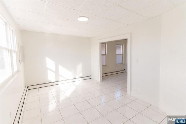 125 Clark Place 123, Elizabeth, NJ 07206