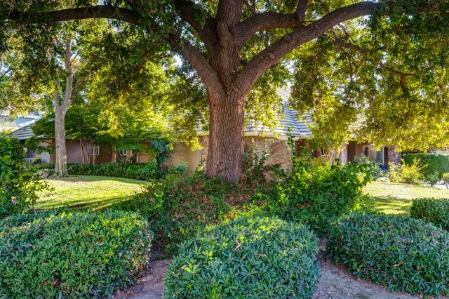 859 E Partridge Lane, Fresno, CA 93730