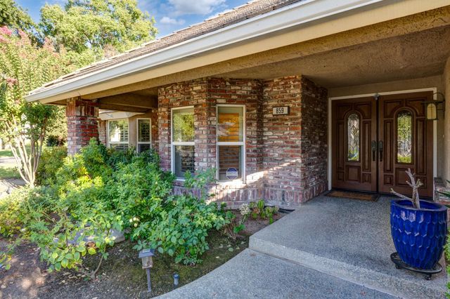859 E Partridge Lane, Fresno, CA 93730