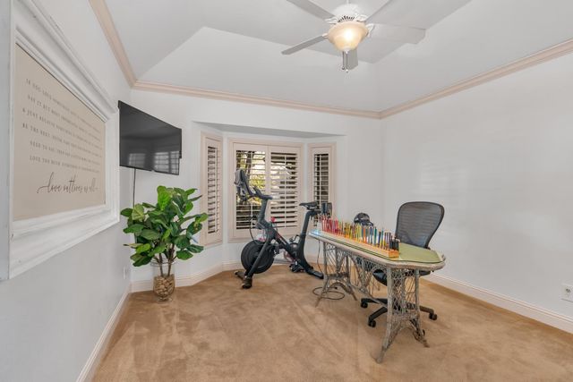 859 E Partridge Lane, Fresno, CA 93730