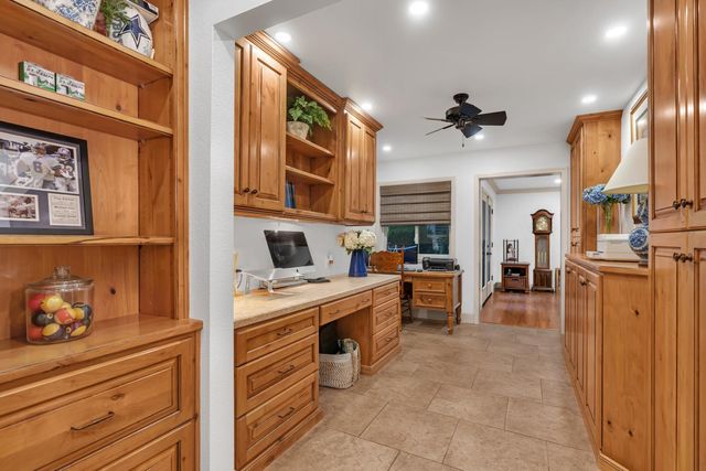 859 E Partridge Lane, Fresno, CA 93730