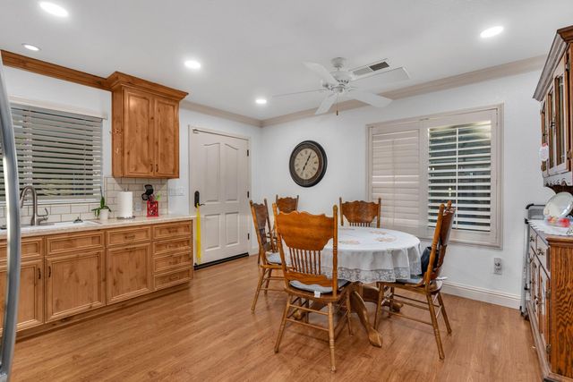 859 E Partridge Lane, Fresno, CA 93730
