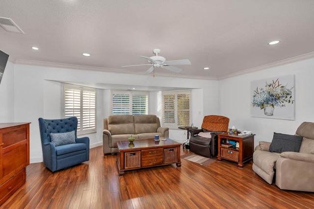 859 E Partridge Lane, Fresno, CA 93730