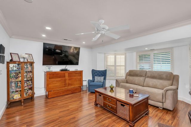 859 E Partridge Lane, Fresno, CA 93730
