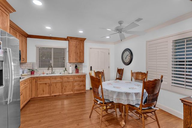 859 E Partridge Lane, Fresno, CA 93730