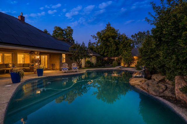 859 E Partridge Lane, Fresno, CA 93730