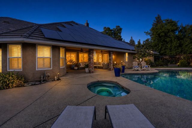 859 E Partridge Lane, Fresno, CA 93730