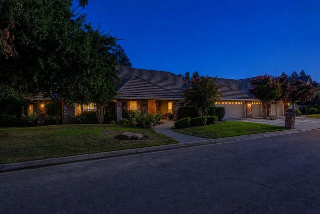859 E Partridge Lane, Fresno, CA 93730