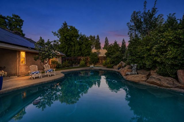 859 E Partridge Lane, Fresno, CA 93730