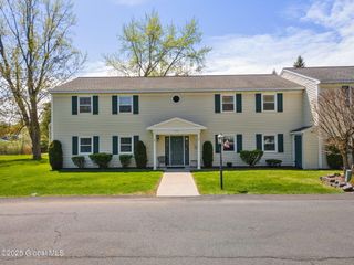 144 Cedarview Lane, Colonie, NY 12189