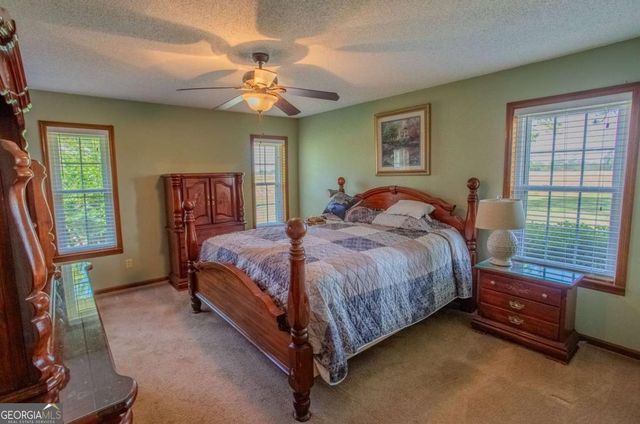 68 Smart Road, Baxley, GA 31513