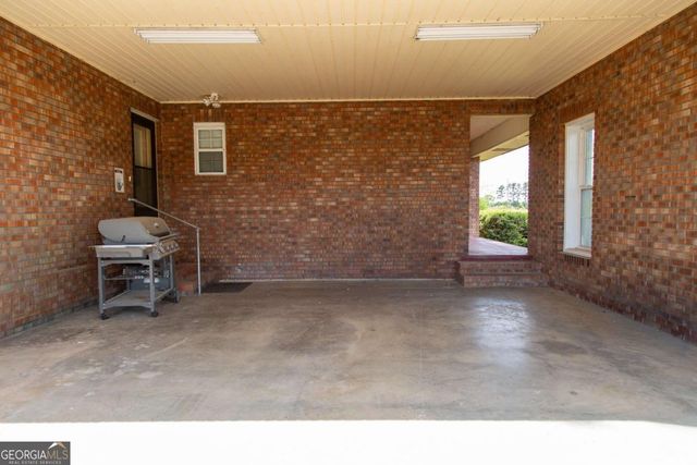 68 Smart Road, Baxley, GA 31513