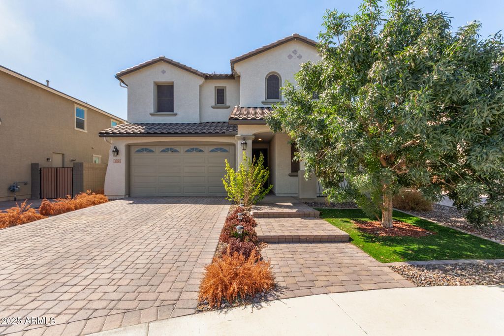 1080 N 153RD Drive, Goodyear, AZ 85338