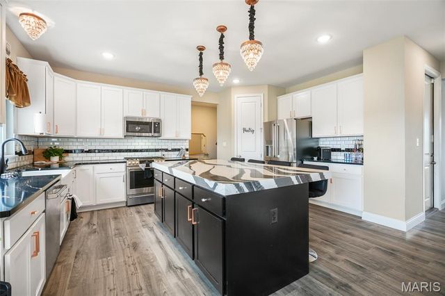 228 Wayfair Landing, St Charles, MO 63301