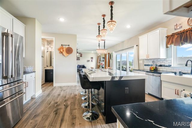 228 Wayfair Landing, St Charles, MO 63301