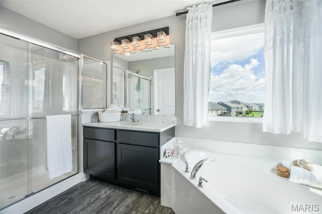 228 Wayfair Landing, St Charles, MO 63301