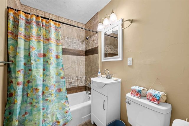 825 NW 35th ST, Lawton, OK 73505